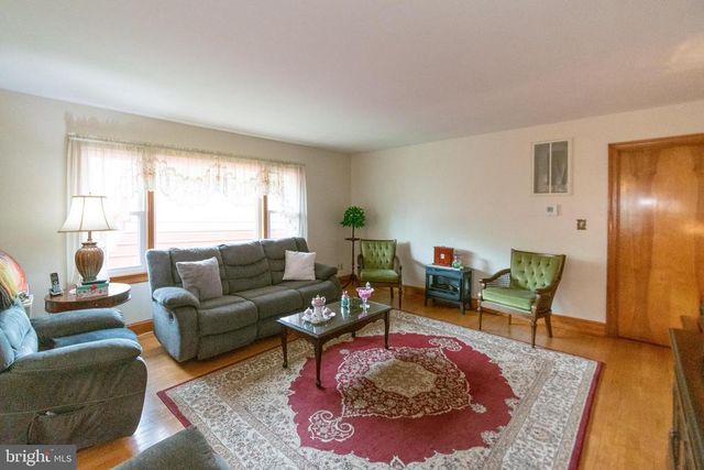 7105 PULLEN DR, Fredericksburg, VA 22407