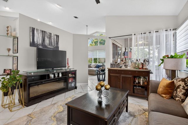 5005 NW 95th Drive, Coral Springs, FL 33076