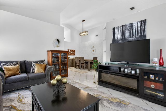 5005 NW 95th Drive, Coral Springs, FL 33076