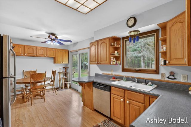 11888 Long Lake Drive Nw, Sparta Twp, MI 49345
