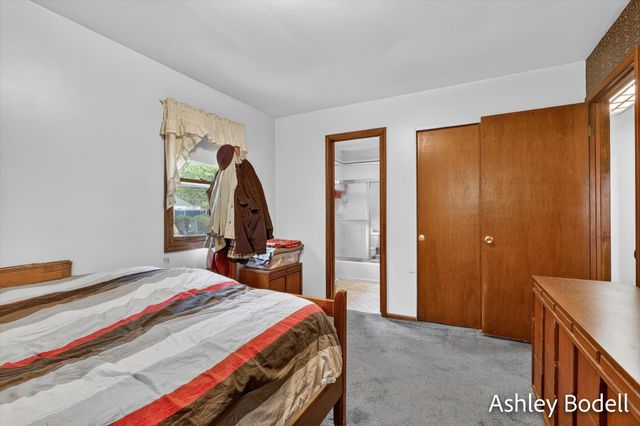 11888 Long Lake Drive Nw, Sparta Twp, MI 49345