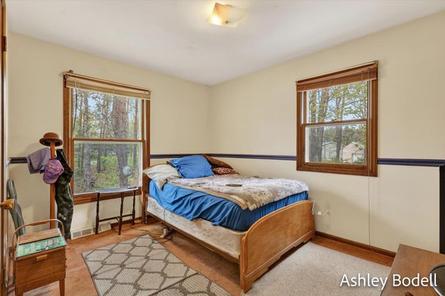 11888 Long Lake Drive Nw, Sparta Twp, MI 49345