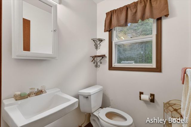 11888 Long Lake Drive Nw, Sparta Twp, MI 49345