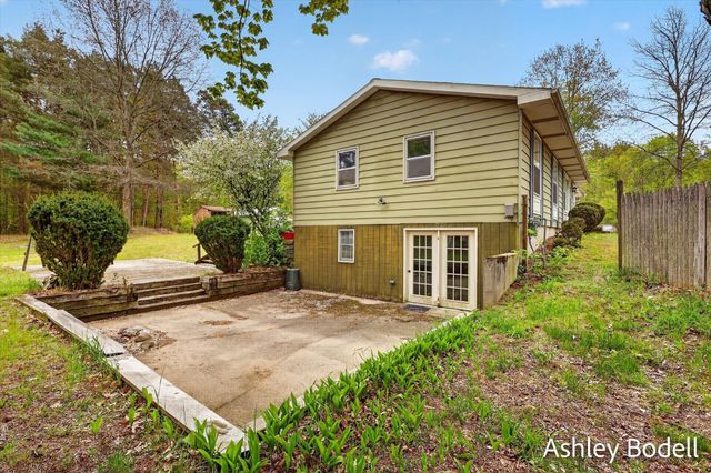 11888 Long Lake Drive Nw, Sparta Twp, MI 49345