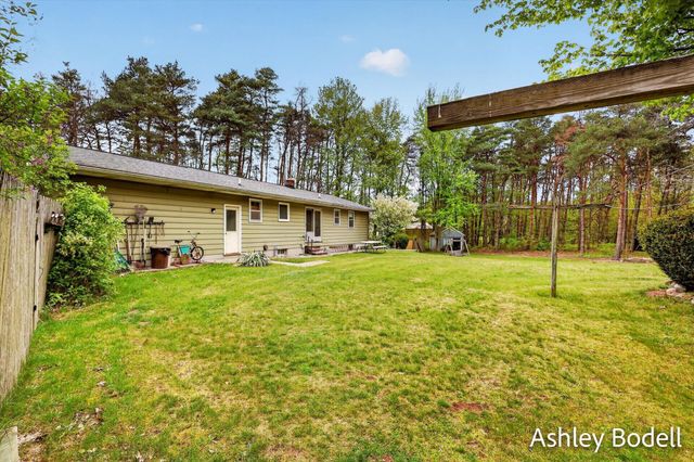11888 Long Lake Drive Nw, Sparta Twp, MI 49345