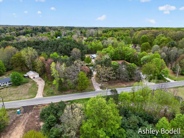 11888 Long Lake Drive Nw, Sparta Twp, MI 49345