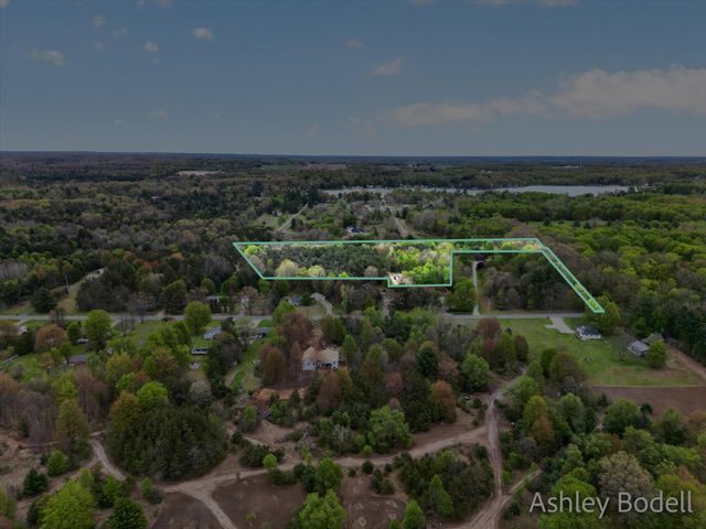 11888 Long Lake Drive Nw, Sparta Twp, MI 49345
