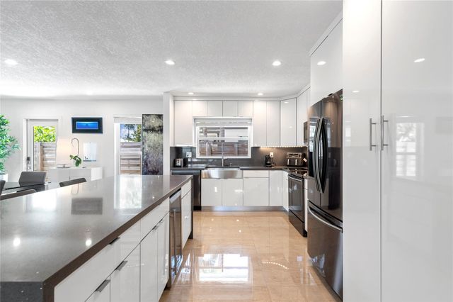 505 SE 28TH Avenue, Pompano Beach, FL 33062