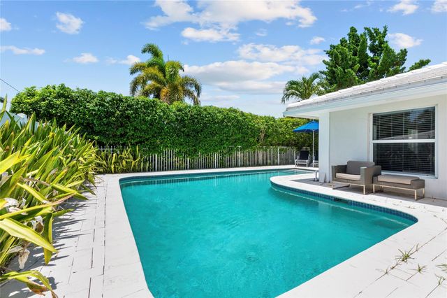 505 SE 28TH Avenue, Pompano Beach, FL 33062