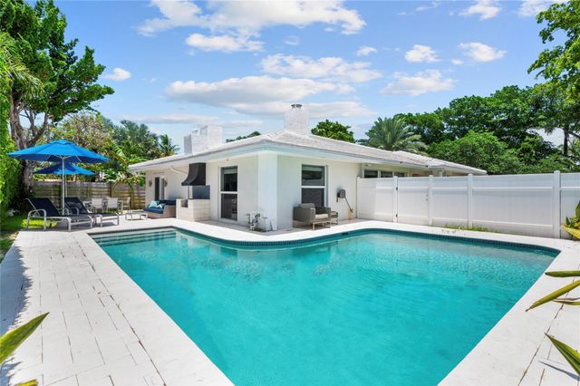 505 SE 28TH Avenue, Pompano Beach, FL 33062
