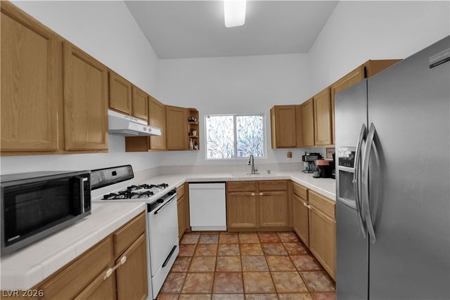 2001 Turquoise Ridge Street 202, Las Vegas, NV 89117