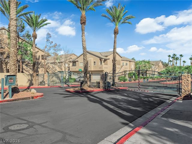 2001 Turquoise Ridge Street 202, Las Vegas, NV 89117