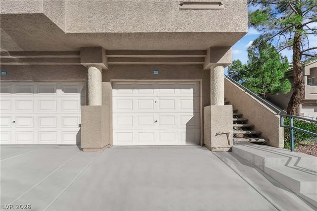 2001 Turquoise Ridge Street 202, Las Vegas, NV 89117