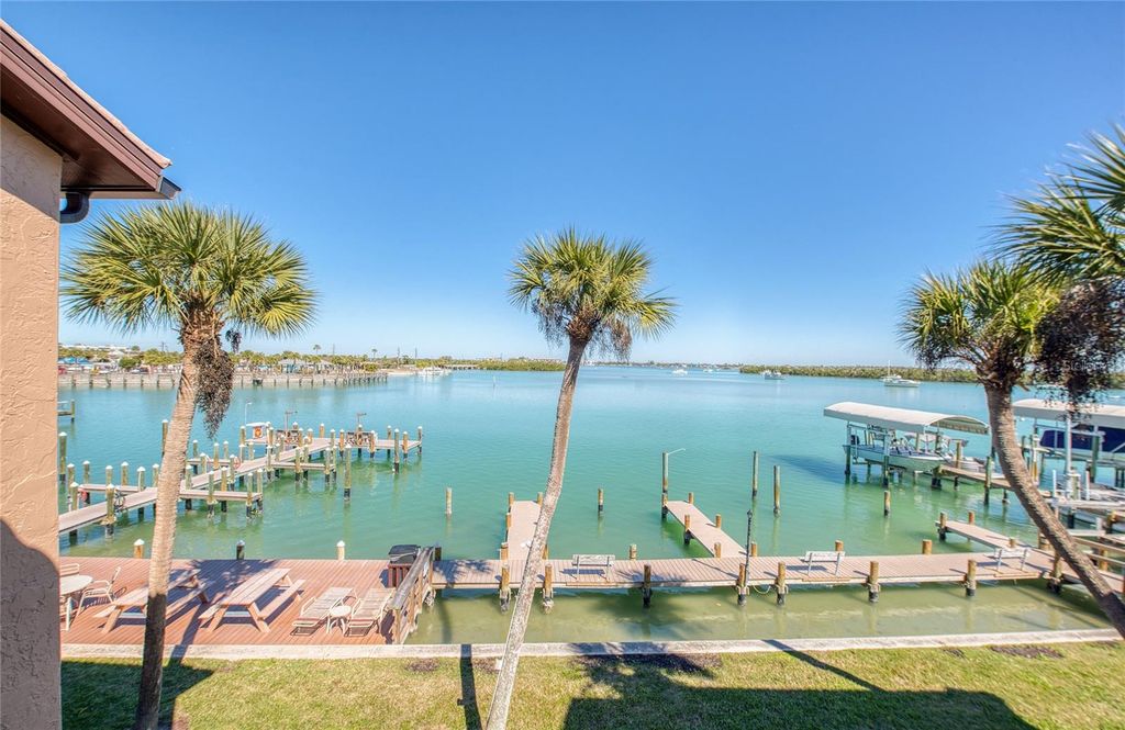 Image 22 of property listing at 1765 GULF BOULEVARD 209, Englewood, FL 34223
