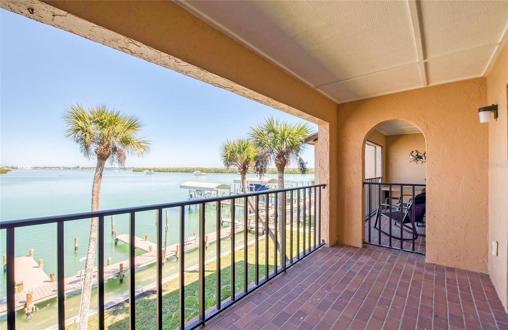 Image 23 of property listing at 1765 GULF BOULEVARD 209, Englewood, FL 34223
