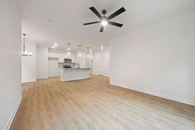 3 Grampian Circle, Bella Vista, AR 72715