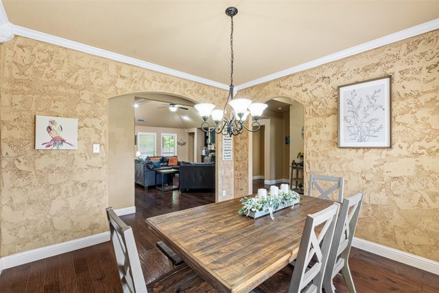 916 Winged Foot, Corsicana, TX 75110