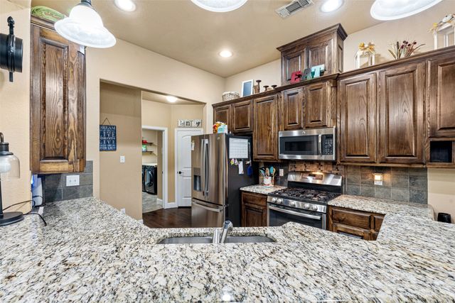 916 Winged Foot, Corsicana, TX 75110