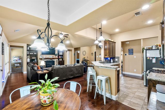 916 Winged Foot, Corsicana, TX 75110