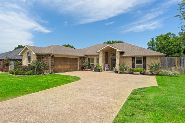 916 Winged Foot, Corsicana, TX 75110