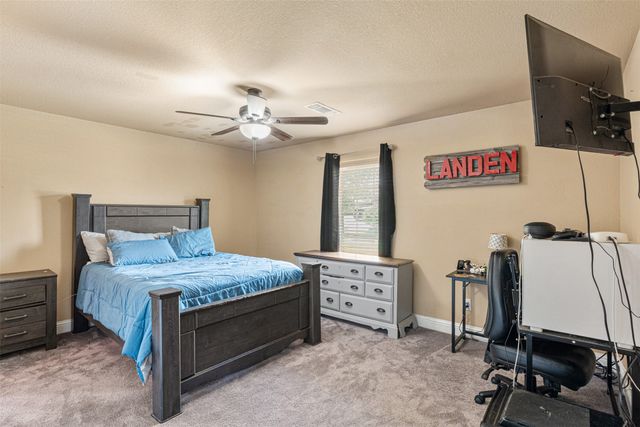 916 Winged Foot, Corsicana, TX 75110