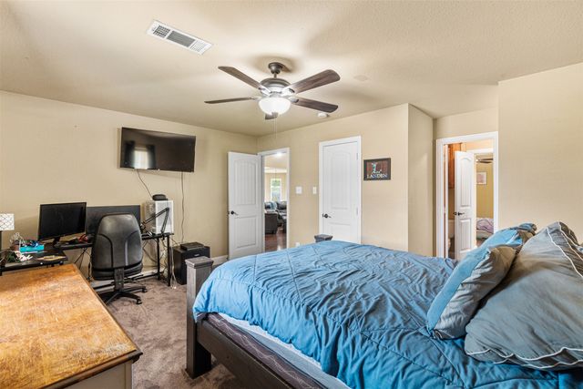 916 Winged Foot, Corsicana, TX 75110