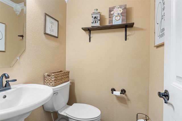 916 Winged Foot, Corsicana, TX 75110
