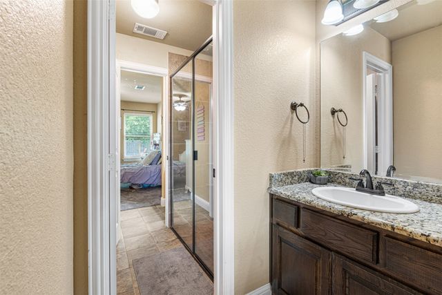 916 Winged Foot, Corsicana, TX 75110