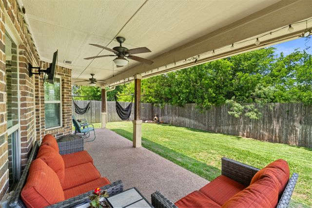 916 Winged Foot, Corsicana, TX 75110