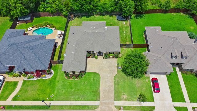 916 Winged Foot, Corsicana, TX 75110