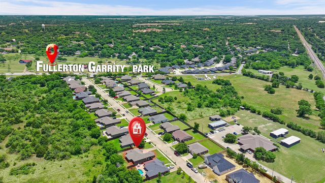 916 Winged Foot, Corsicana, TX 75110