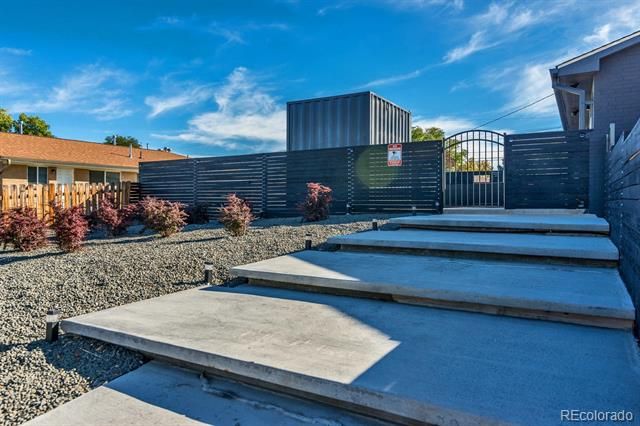 8701 E 11th Avenue, Denver, CO 80220
