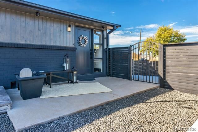 8701 E 11th Avenue, Denver, CO 80220