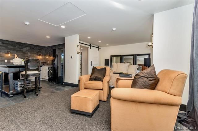 8701 E 11th Avenue, Denver, CO 80220