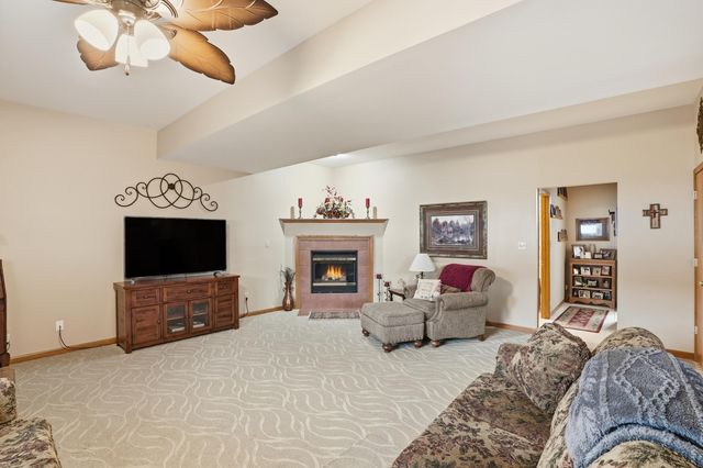 6586 Falcon Drive, Schererville, IN 46375