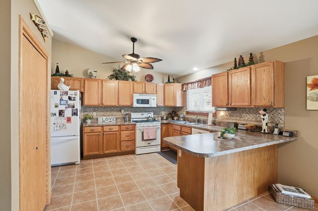 6586 Falcon Drive, Schererville, IN 46375
