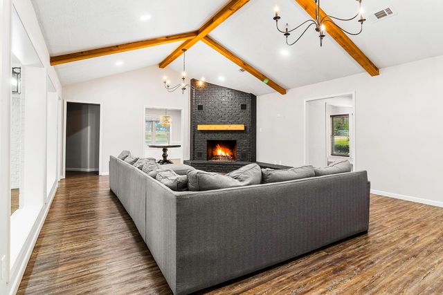 1263 S Fm 1988, Livingston, TX 77351