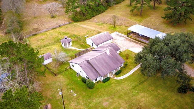 1263 S Fm 1988, Livingston, TX 77351