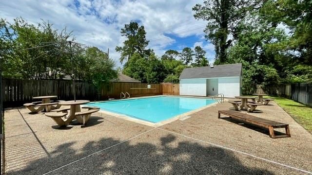 13506 Spring Court, Tomball, TX 77375