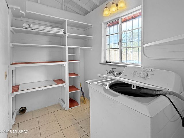 1038 E Blanton Drive, Tucson, AZ 85719