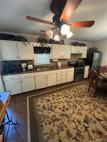 504 Virginia St, Sikeston, MO 63801
