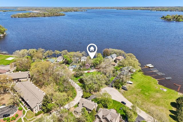 59 Cora Avenue, Fox Lake, IL 60020