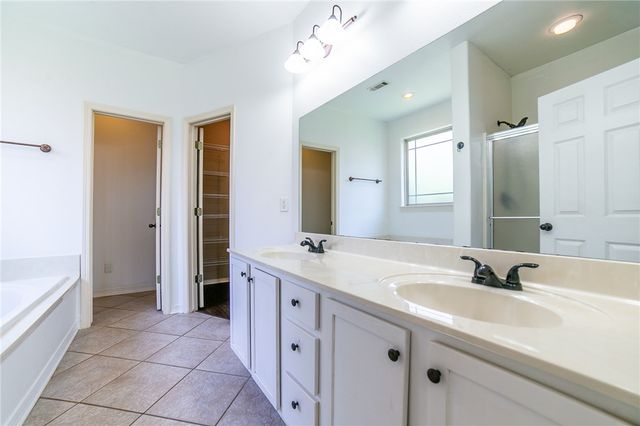 3103 SW Camden Drive, Bentonville, AR 72712
