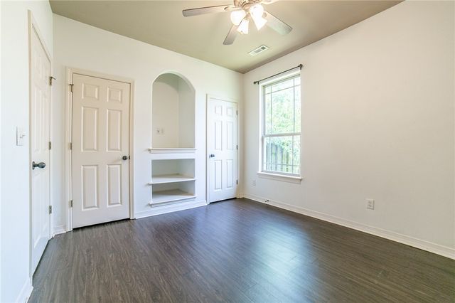 3103 SW Camden Drive, Bentonville, AR 72712
