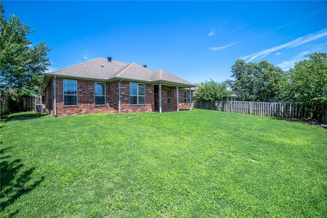 3103 SW Camden Drive, Bentonville, AR 72712