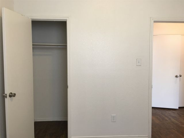 10328 Woodleaf Drive, Dallas, TX 75227