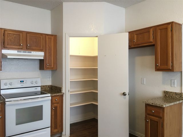 10328 Woodleaf Drive, Dallas, TX 75227