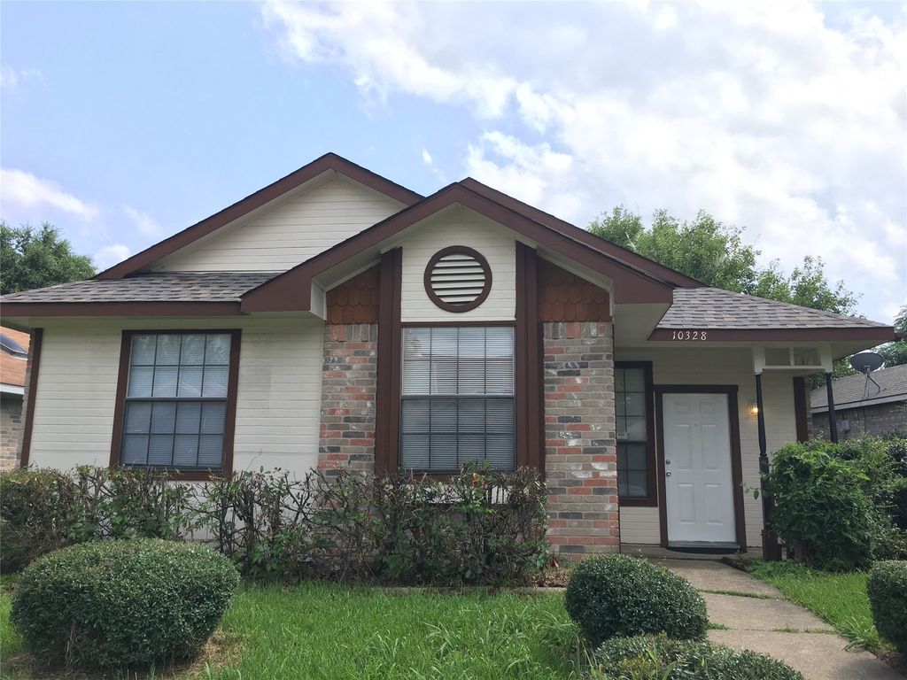 10328 Woodleaf Drive, Dallas, TX 75227
