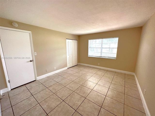 7830 NW 33rd St 502, Davie, FL 33024