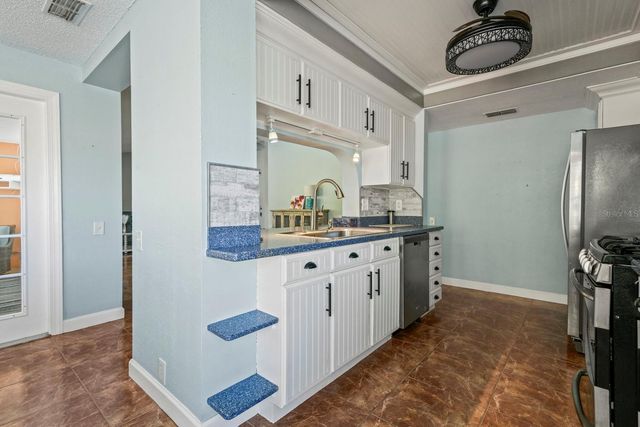 9909 MIDDLECOFF DRIVE, New Port Richey, FL 34655